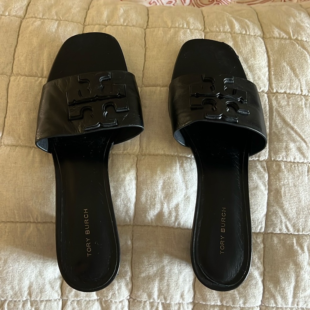 Tory Burch sandals black leather 2 inch heel size 8
